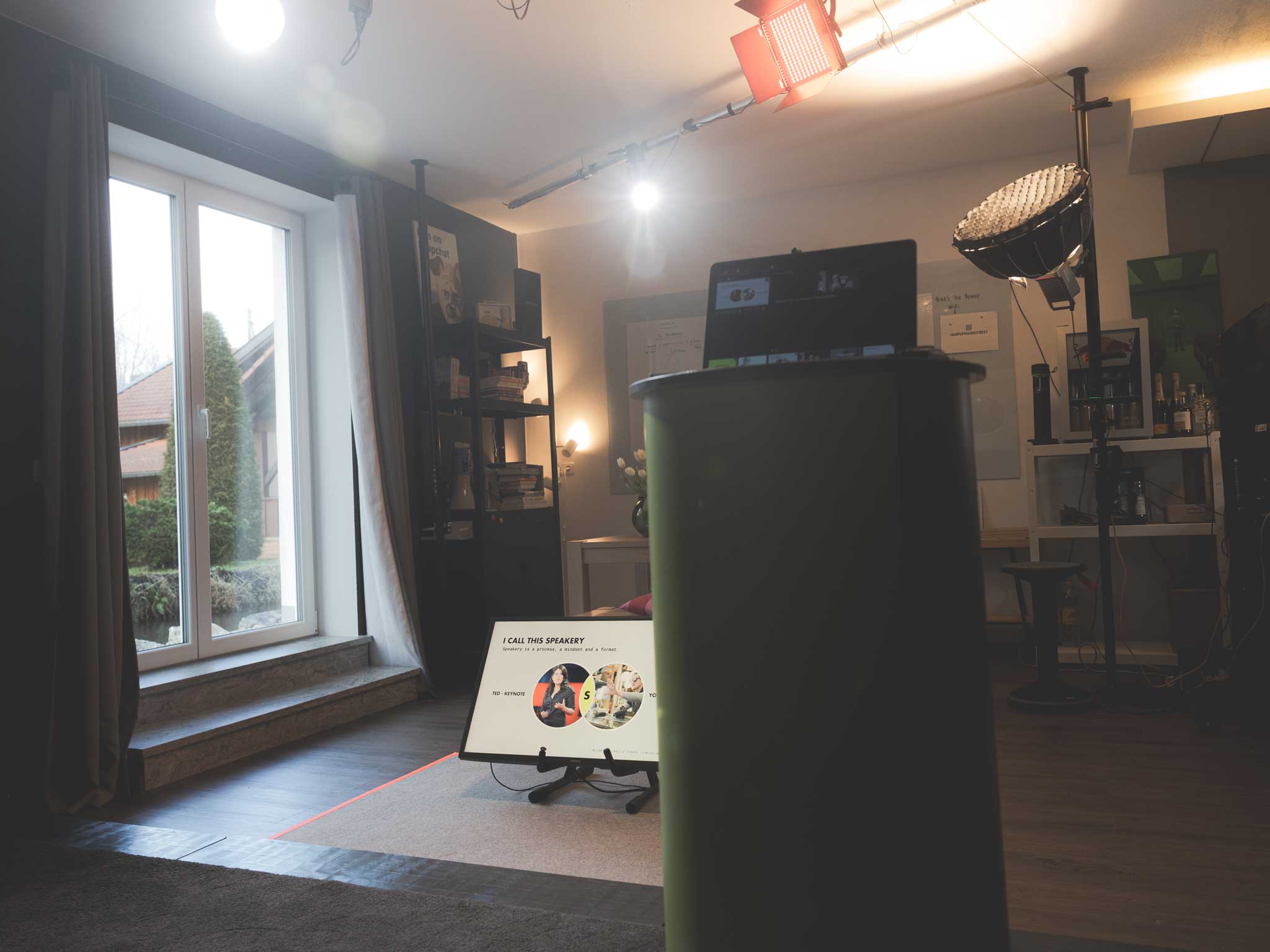 Speakery The Speaker Training Studio for International Keynote Speakers, Pitch Training and Presentation Training with Marcus John Henry Brown