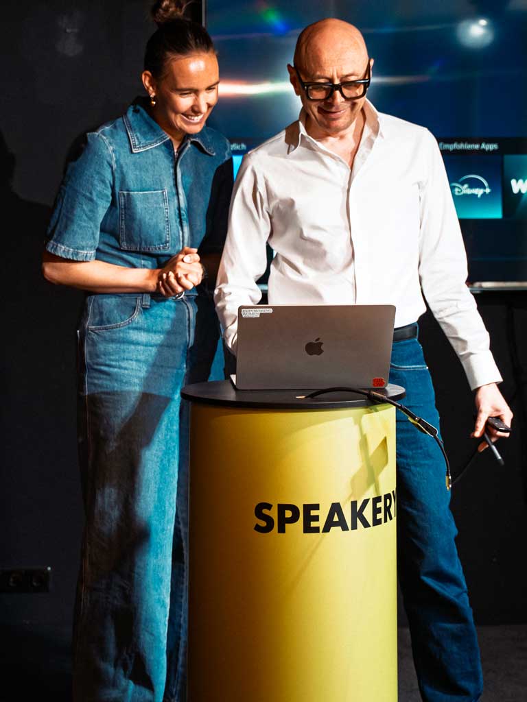 Speaker training and keynote mentorship at the Speakery Studio
